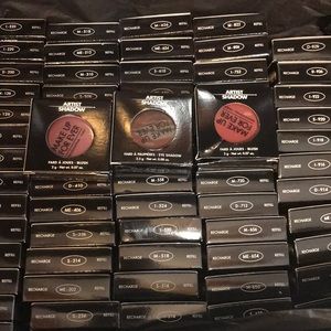 Make Up For Ever Bundle -
ME302, M626, S102, S616, S314, ME828, ME654 and
I918